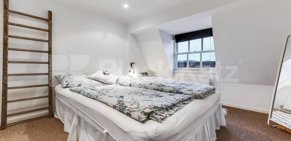 Superbly located  Union Street, London Bridge